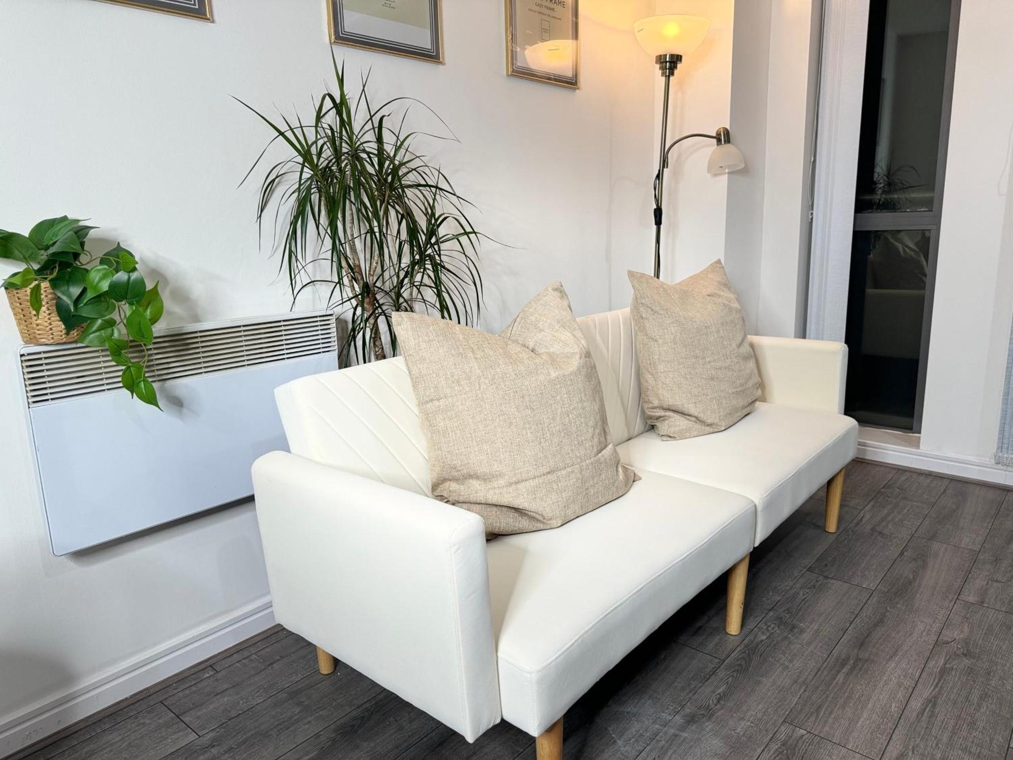 Birmingham City Centre - Centenary Plaza Luxury Apartment - Free Gym ภายนอก รูปภาพ