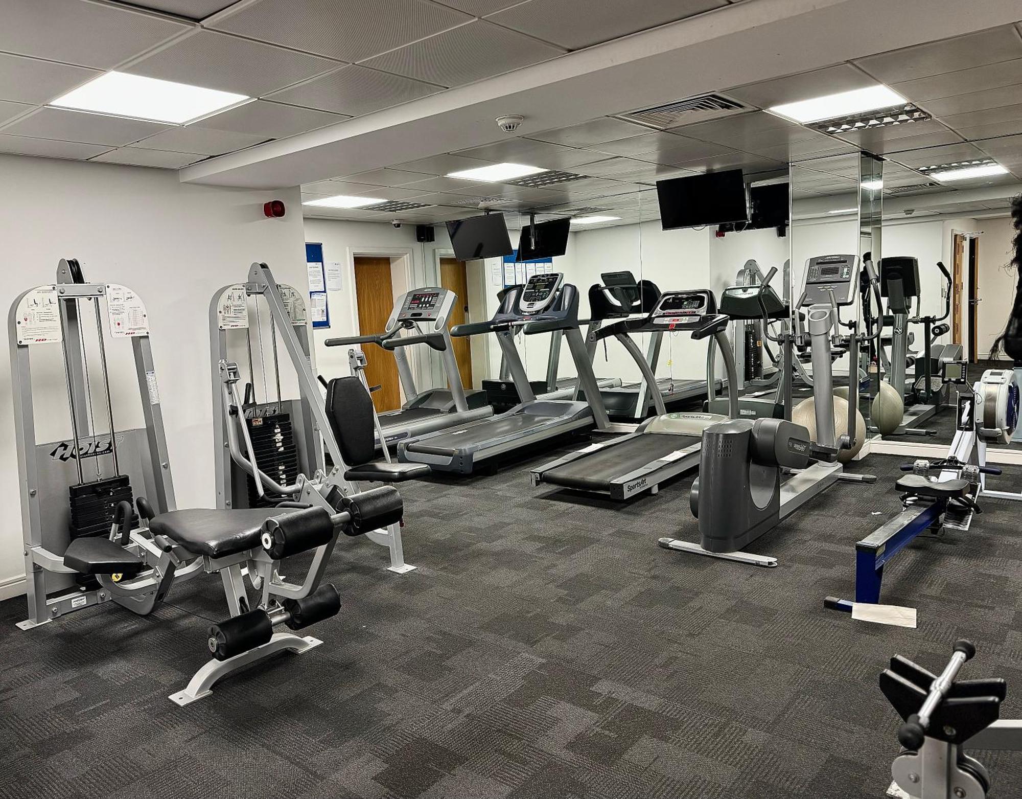 Birmingham City Centre - Centenary Plaza Luxury Apartment - Free Gym ภายนอก รูปภาพ