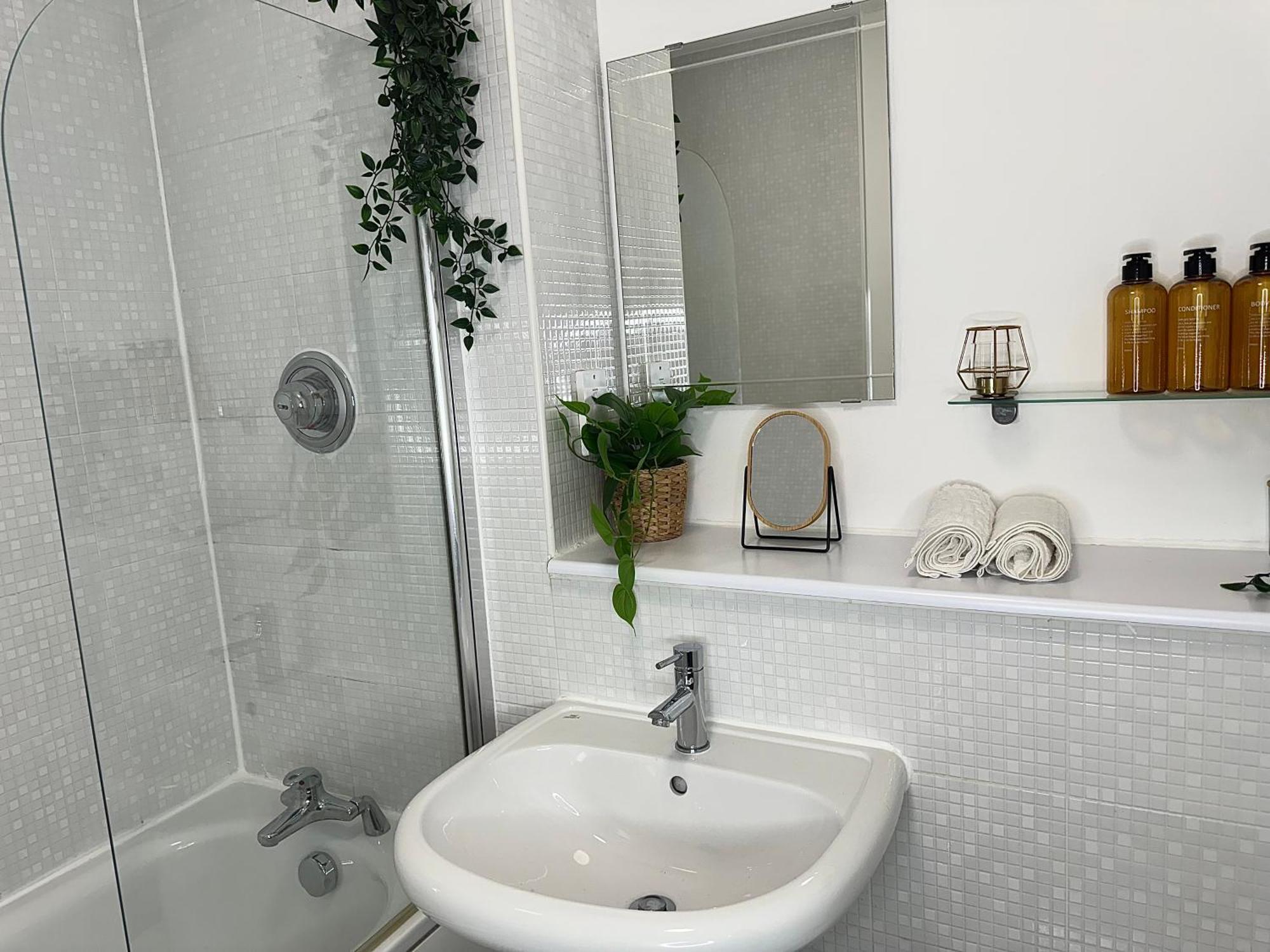 Birmingham City Centre - Centenary Plaza Luxury Apartment - Free Gym ภายนอก รูปภาพ